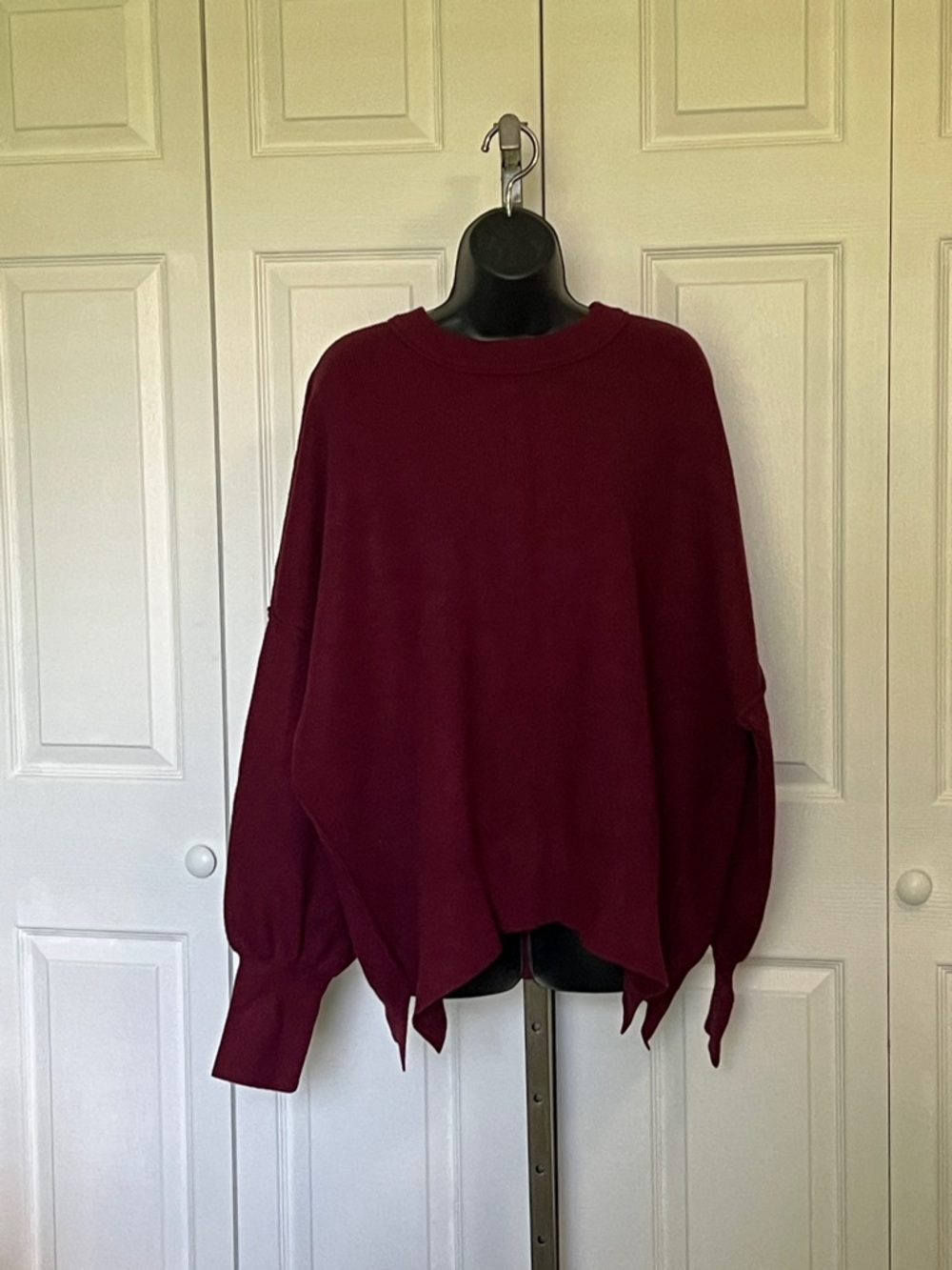 Relaxed Crewneck Sweater in Deep Wine